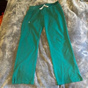 FIGS women’s Kade scrub pants size medium Hunter Green